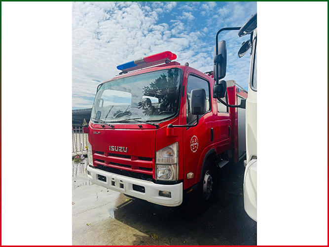 Bán và cho thuê xe cứu hoả cũ Isuzu 4 khối 3,5 nước 500 bọt đời 2010